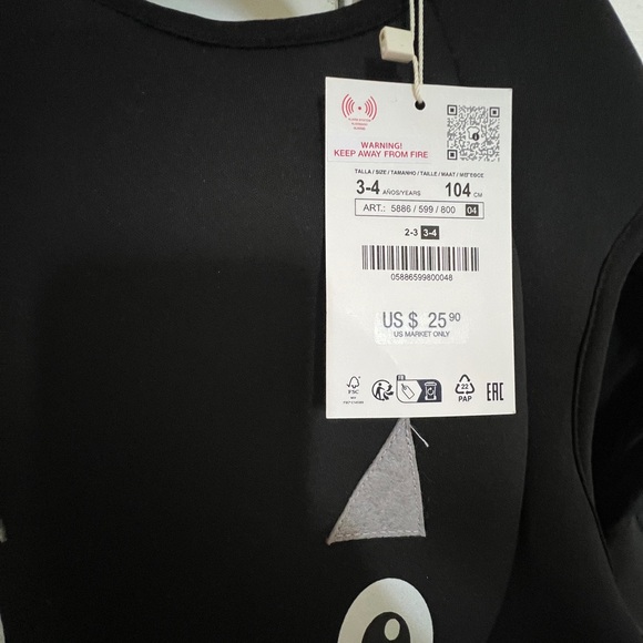 Zara kids' Halloween Bat costume. - Picture 4 of 4